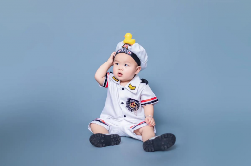 樟树宝宝老摇头怎么回事 樟树宝宝老摇头怎么回事